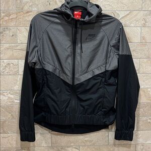 Nike Tech Women’s Full Zip Windrunner Hooded Performance Jacket